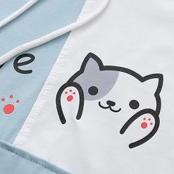 Juwas Cute Kitty Hug Front Pocket T-shirt CLOTHING