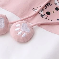 Juwas CLOTHING Sleeping Cat Print Hoodie