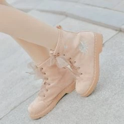 Juwas.com Online Store NEW ARRIVAL Lotus Butterfly Embroidery Martin Boots