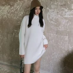 Juwas Korean Black/White Loose Cotton Sweater CLOTHING