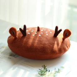 Juwas CLOTHING Cute Sika Deer Beret
