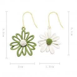 Juwas NEW ARRIVAL Mismatched Daisy Inspired Earrings