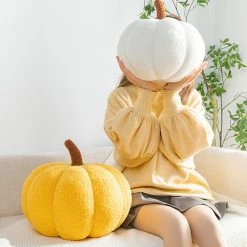 Juwas Pumpkin Shaped Throw Pillow