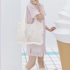 Juwas HOME&LIFESTYLE Japanese Bouquet Embroidery Ruffles Tote Bag