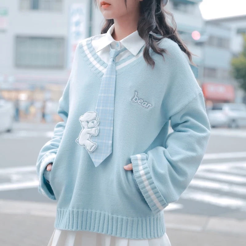 Juwas.com Online Store Bear Embroidery V Collar Sweater 4 Juwas.com Online Store Bear Embroidery V Collar Sweater