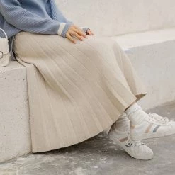 Juwas Japanese Casual Plaid Pleated Flowy Midi Skirt