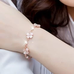 Juwas Crystal Clover Bracelet