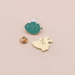 Juwas Bunny And Carrots Mini Alloy Pins