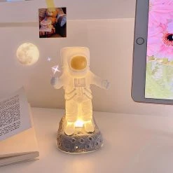 Juwas Astronaut Night Lamp
