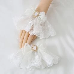 Juwas Ribbon Gem Pendant Lace Wristlet