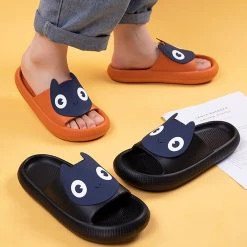 Juwas Back Cat Fact Slippers