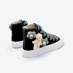 -Juwas Cute Teddy And Flower Canvas High Tops Sneaker