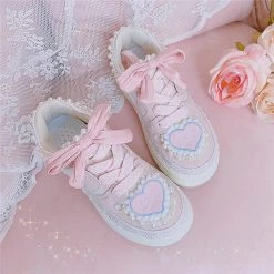 Juwas NEW ARRIVAL Love Heart Embroidery Round Toe Sneaker