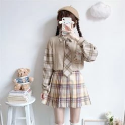 Juwas NEW ARRIVAL Bear Embroidery Fake Two Piece Knitted Sweater