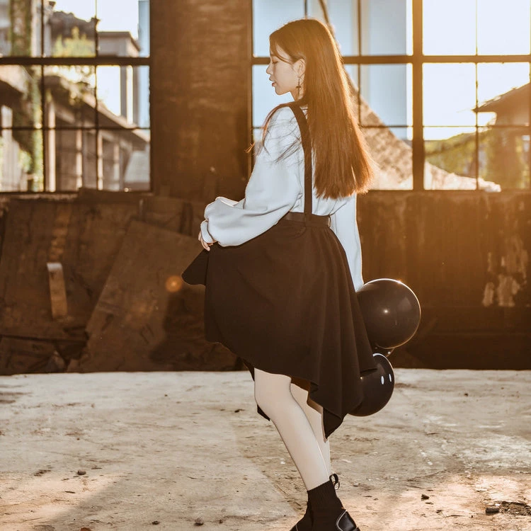 -Juwas Cool Gangster Girl Black Skirt And White Top 4 -Juwas Cool Gangster Girl Black Skirt And White Top