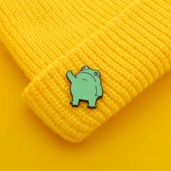 Juwas NEW ARRIVAL Green Frog Mini Brooch Pin