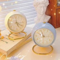 Juwas Classic Vintage Round Clock