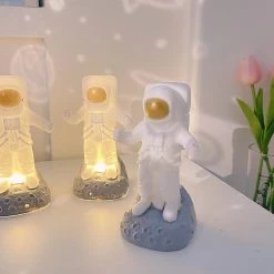 Juwas Astronaut Night Lamp