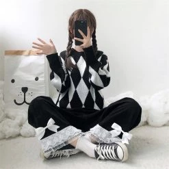 Juwas Bow Knot Lace Edge Corduroy Ninth Pants