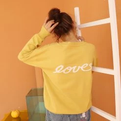 Juwas Kawaii Rabbit Eating Carrots Pastel Sweater