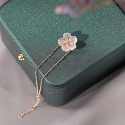 Juwas Fashion & Beauty Delicate Sakura Bracelet