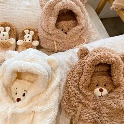 Juwas Fluffy Bear Mask Hat