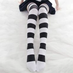 Juwas CLOTHING Kawaii Lolita Two-Tone Stripe Knee High Socks