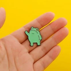 Juwas NEW ARRIVAL Green Frog Mini Brooch Pin