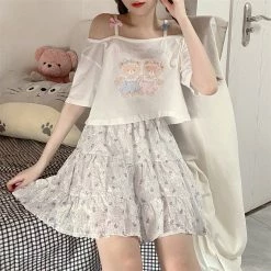 Juwas Cartoon Bear Print Off The Shoulder Short T-shirt