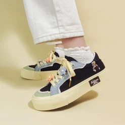 Juwas Ulzzange Bear Embroidery Canvas Sneakers 12 Juwas Ulzzange Bear Embroidery Canvas Sneakers
