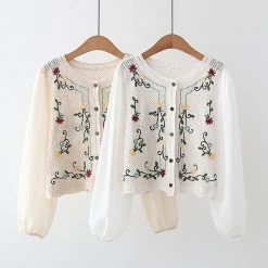 Juwas CLOTHING Vintage Style Floral Sweatshirt