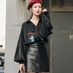 Juwas Vintage Style Embroidery Black Shirt