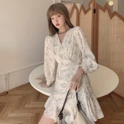 Juwas CLOTHING Vintage Floral V-Neck Short Dress