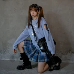 Juwas NEW ARRIVAL Japanese “For Sale” Bear Long Sleeve Sweater