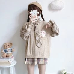 Juwas NEW ARRIVAL Bear Embroidery Fake Two Piece Knitted Sweater