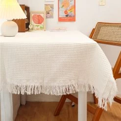 Juwas Ruffle Ends Table Cloth Tapestry